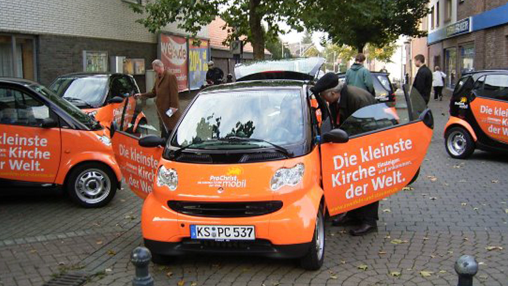 Smart-Flotte er kleinsten Kirche der Welt